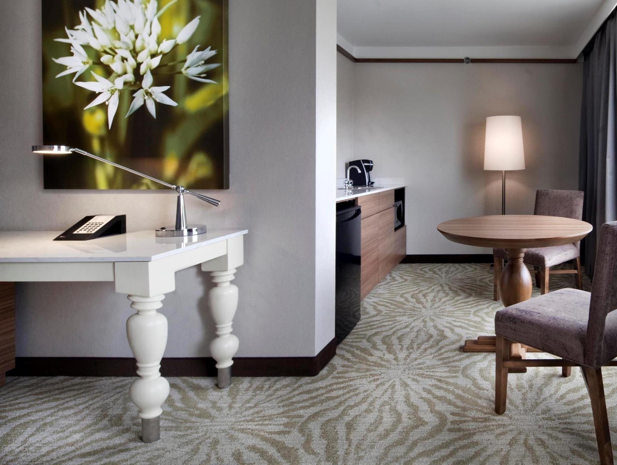 Hilton Garden Inn Montreal Airport Dorval Ngoại thất bức ảnh