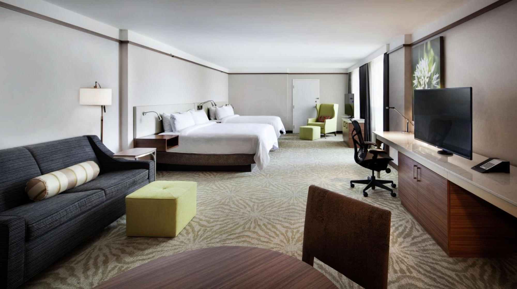 Hilton Garden Inn Montreal Airport Dorval Ngoại thất bức ảnh