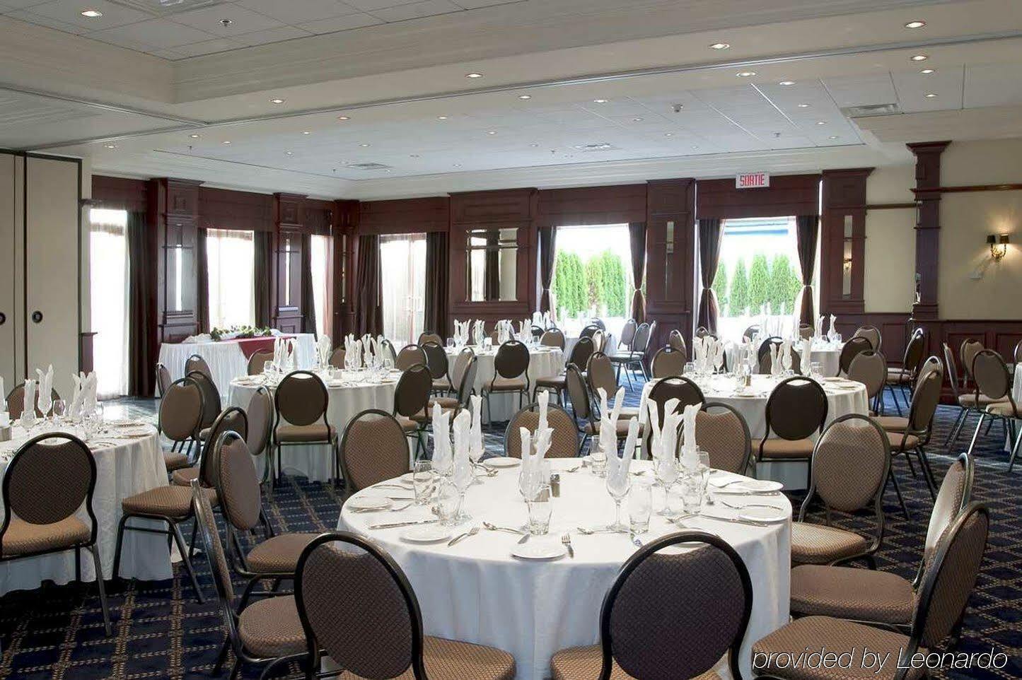 Hilton Garden Inn Montreal Airport Dorval Ngoại thất bức ảnh