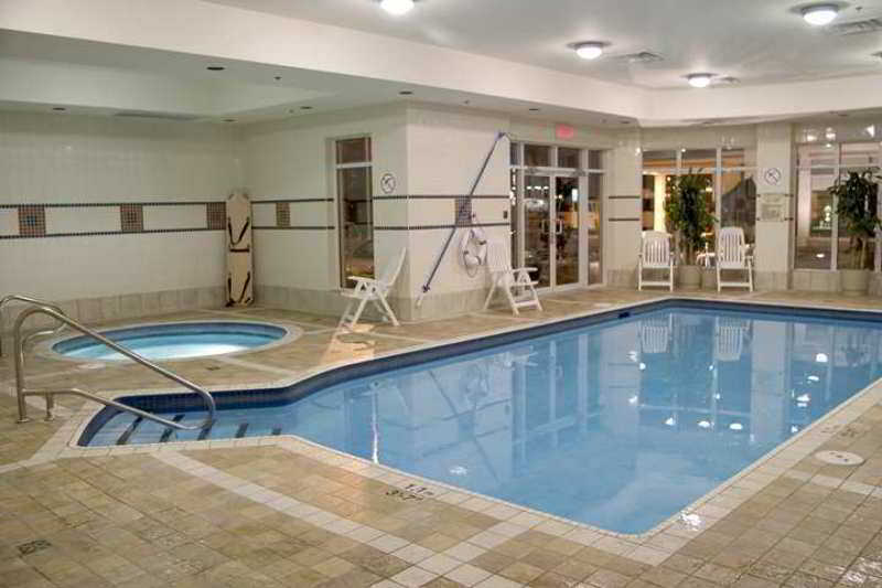 Hilton Garden Inn Montreal Airport Dorval Ngoại thất bức ảnh